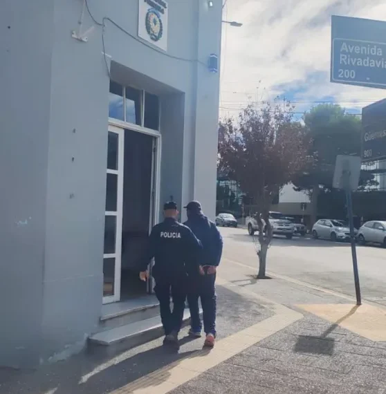 Detienen a un joven con pedido de captura vigente en pleno centro
