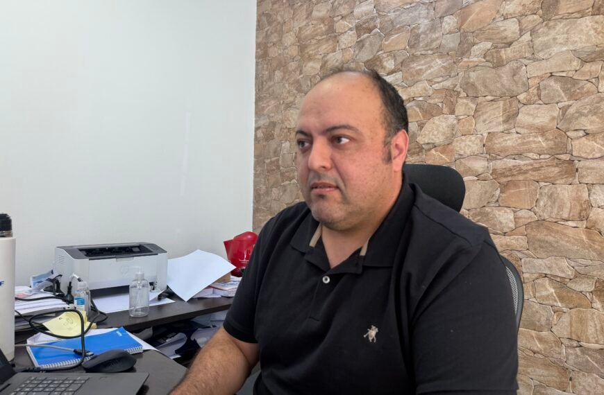 Bustamante impulsa redes barriales, cuestiona la política habitacional&hellip;