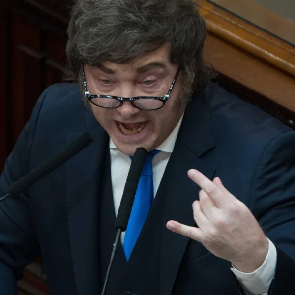 “Kukas, me encanta domarlos y hacerlos llorar”