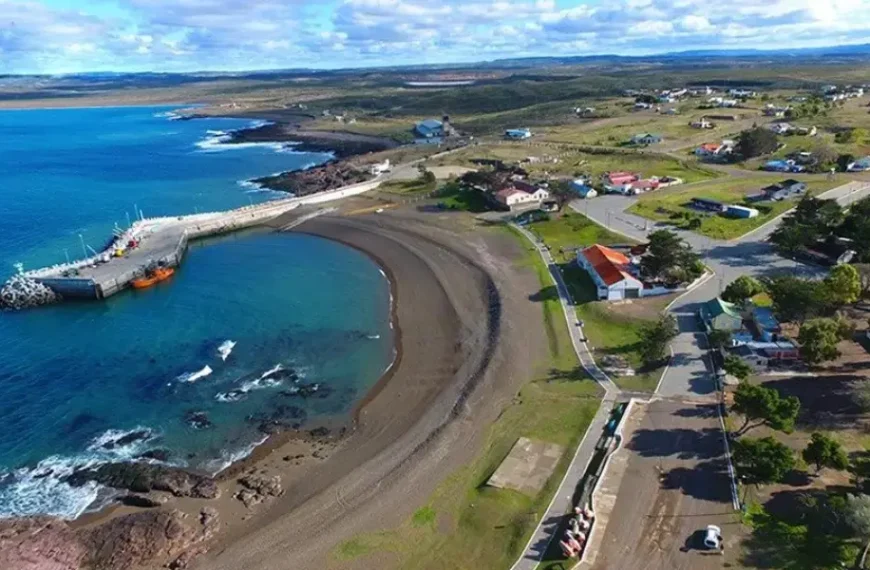 Sigue la investigación por la muerte de un hombre en Camarones y el único demorado quedó libre