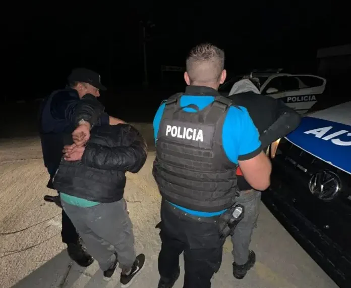 Dos hombres demorados tras provocar disturbios y enfrentar&hellip;