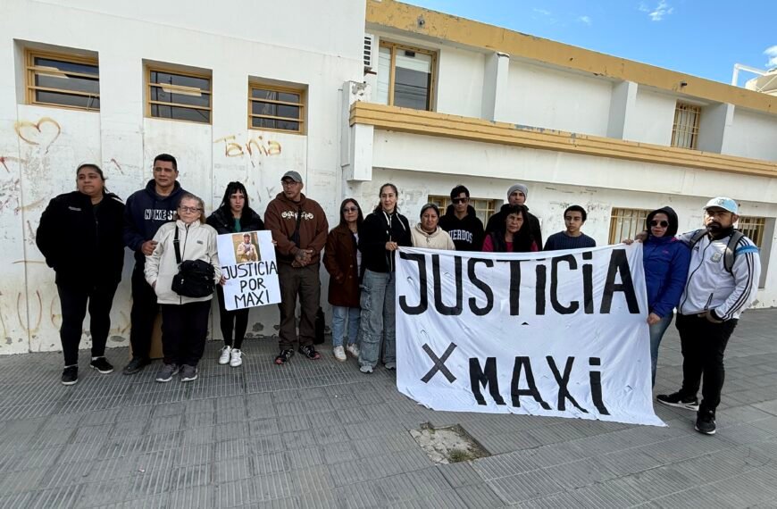 “Quiero que se haga justicia”: la madre de Maximiliano Cifuentes se mostró conforme tras la audiencia