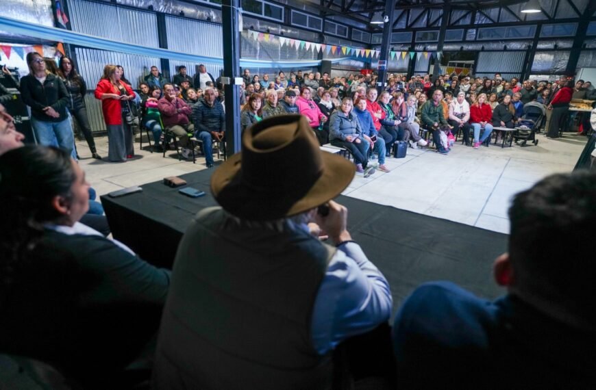 Othar rubricó la redeterminación de contratos para impulsar&hellip;