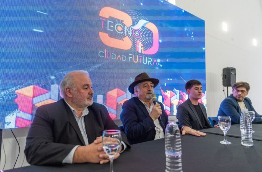 Othar inauguró el Festival 3D Tecno en el Centro de información Pública