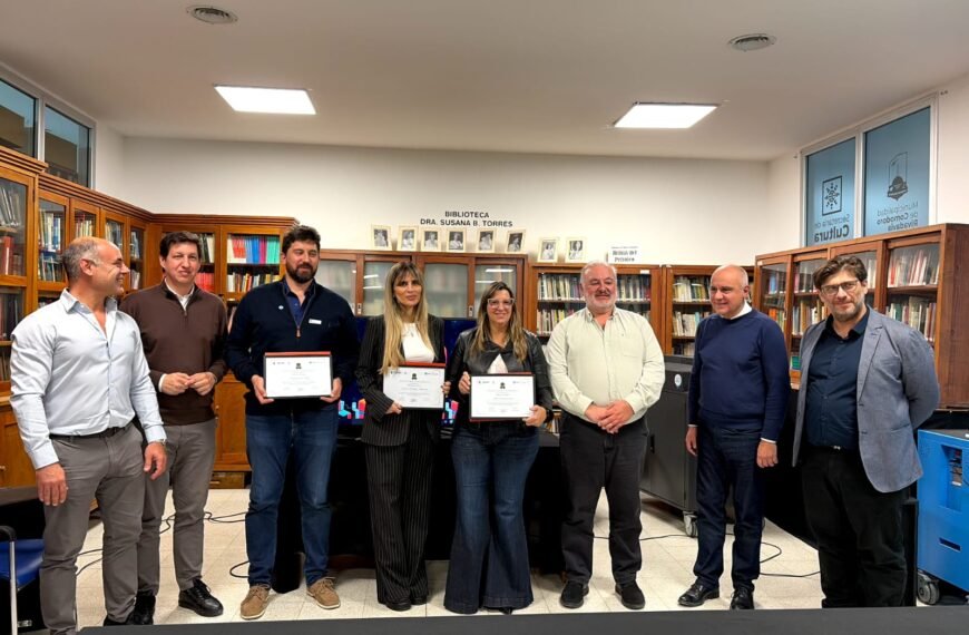 La Municipalidad reconoció con el “Sello I” a tres pymes locales innovadoras en el Festival 3D Tecno