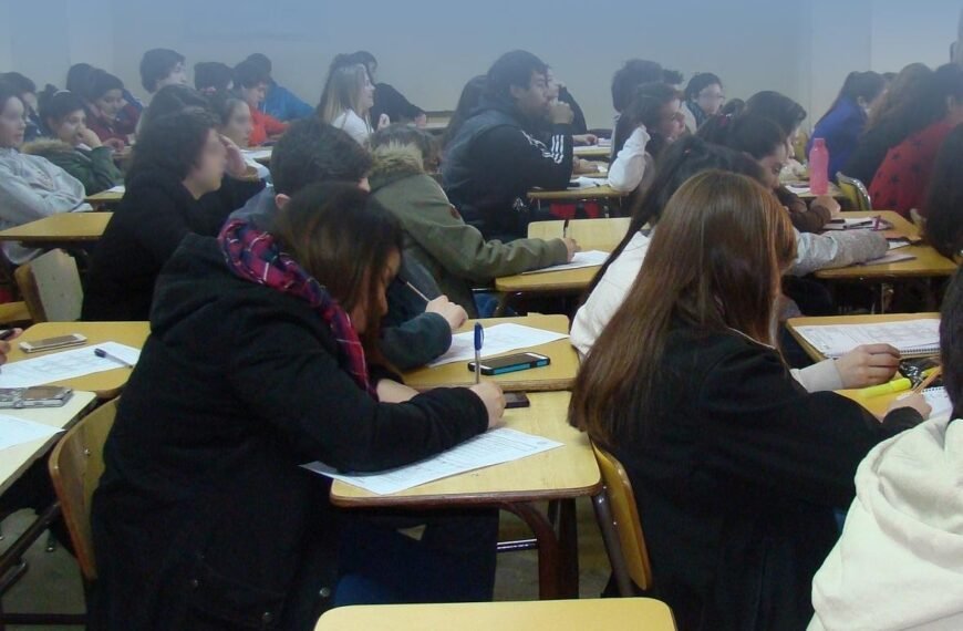 El CUP inscribe a docente de Historia suplente