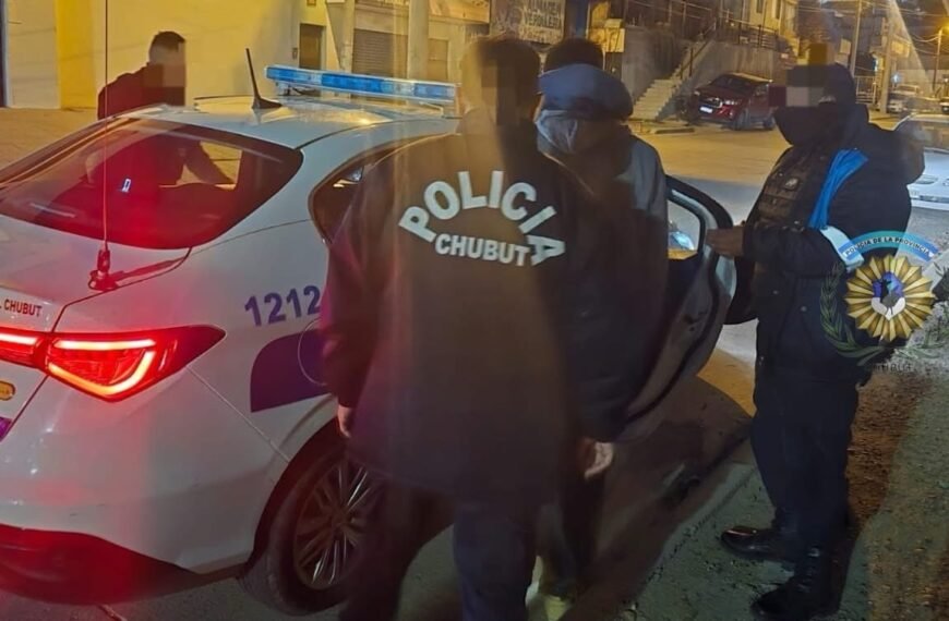 Detienen a dos jóvenes tras un intento de&hellip;