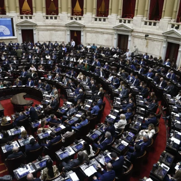 Diputados aprobó la reforma de la Ley de Glaciares tras un debate maratónico