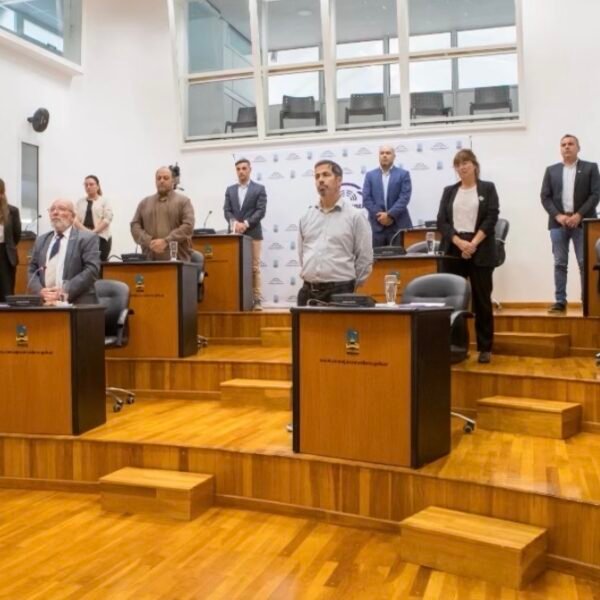 Concejales aprobaron el financiamiento para viviendas de familias afectadas por el Cerro Hermitte