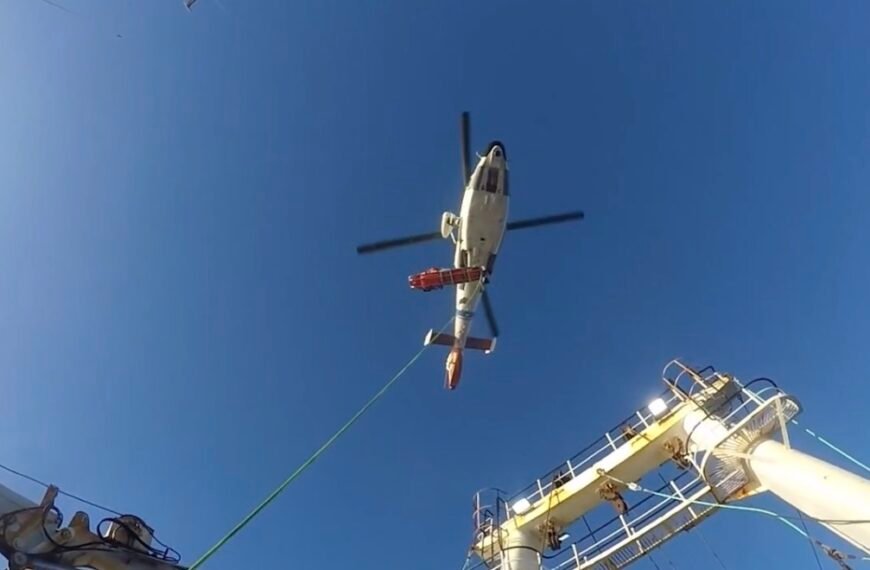 Prefectura aeroevacuó a un tripulante con múltiples fracturas