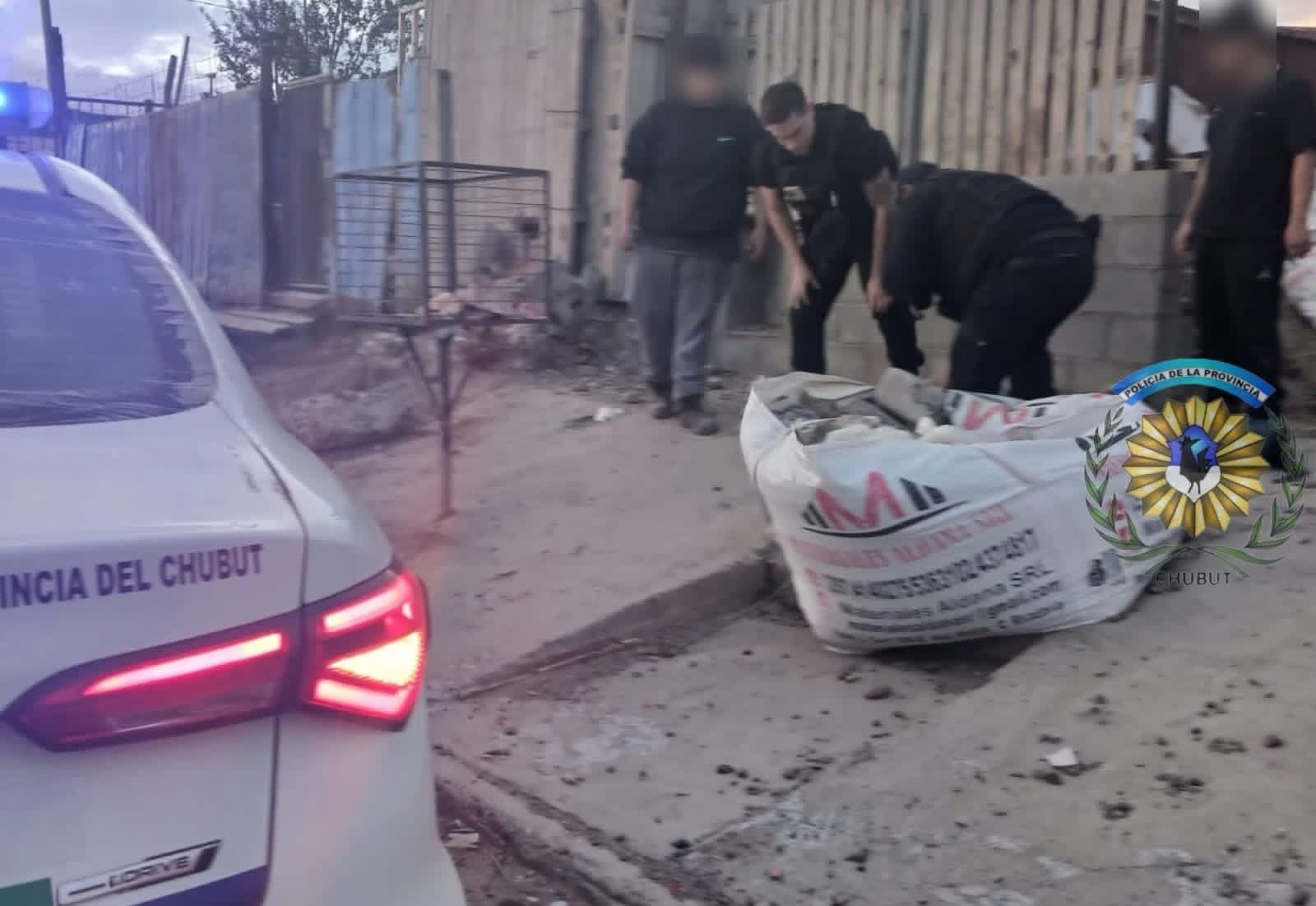 Recibió una paliza por robar una bolsa de cemento en una obra en construcción