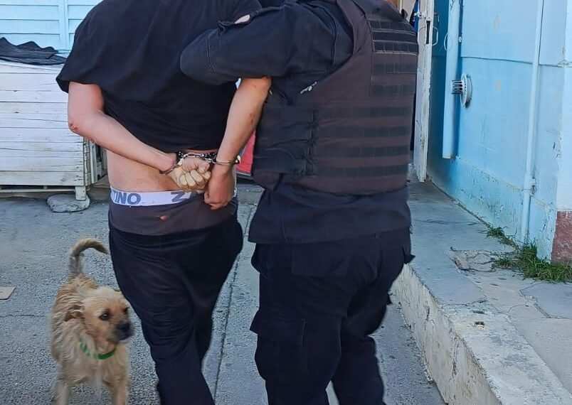 Terminó demorado por estar en estado de ebriedad y querer pelear con la policía tras un choque