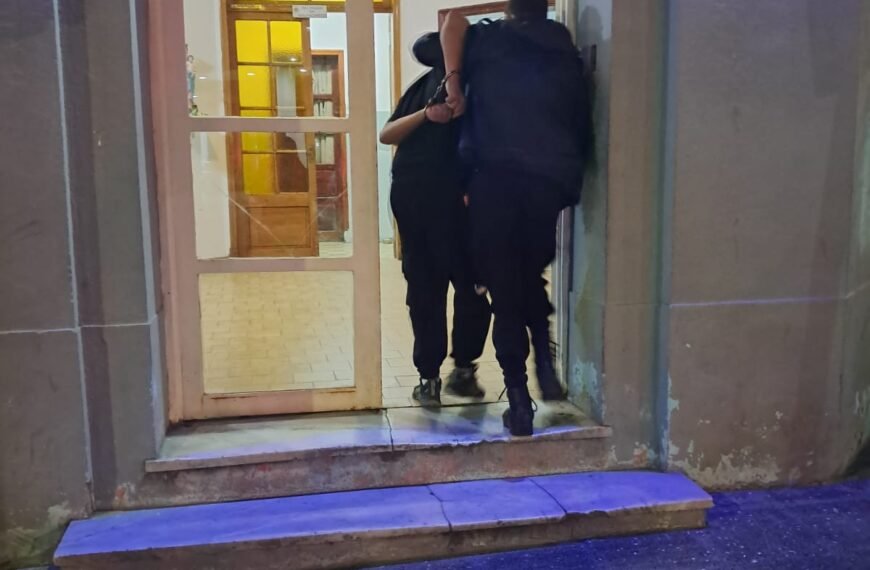 Demorado por disturbios y agresiones