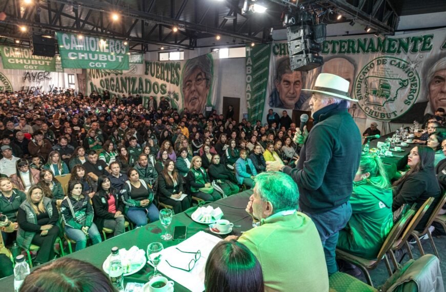 Othar acompañó a los Camioneros en su Asamblea&hellip;