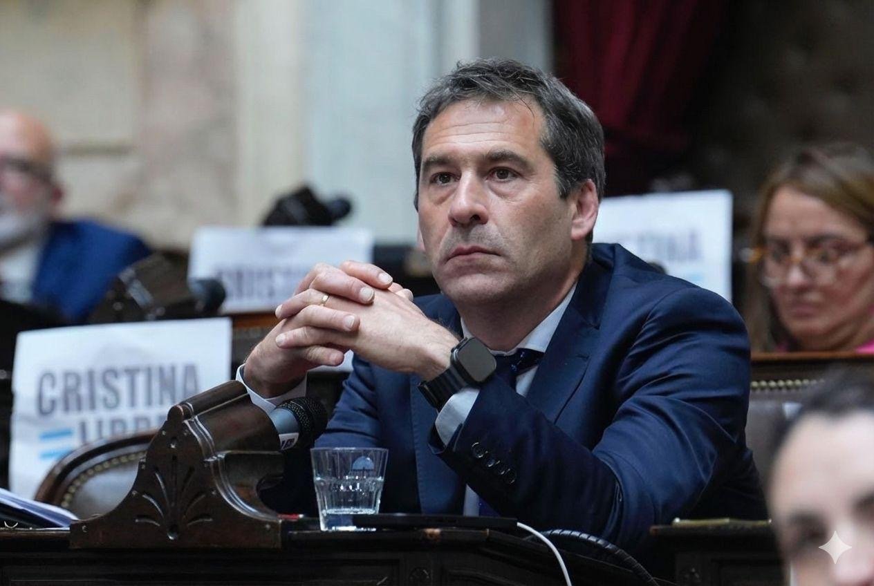 Luque denunció que el gobierno nacional planea una reforma energética que perjudica a las zonas frías: “Si se aprueba vamos a pagar más de luz y de gas”