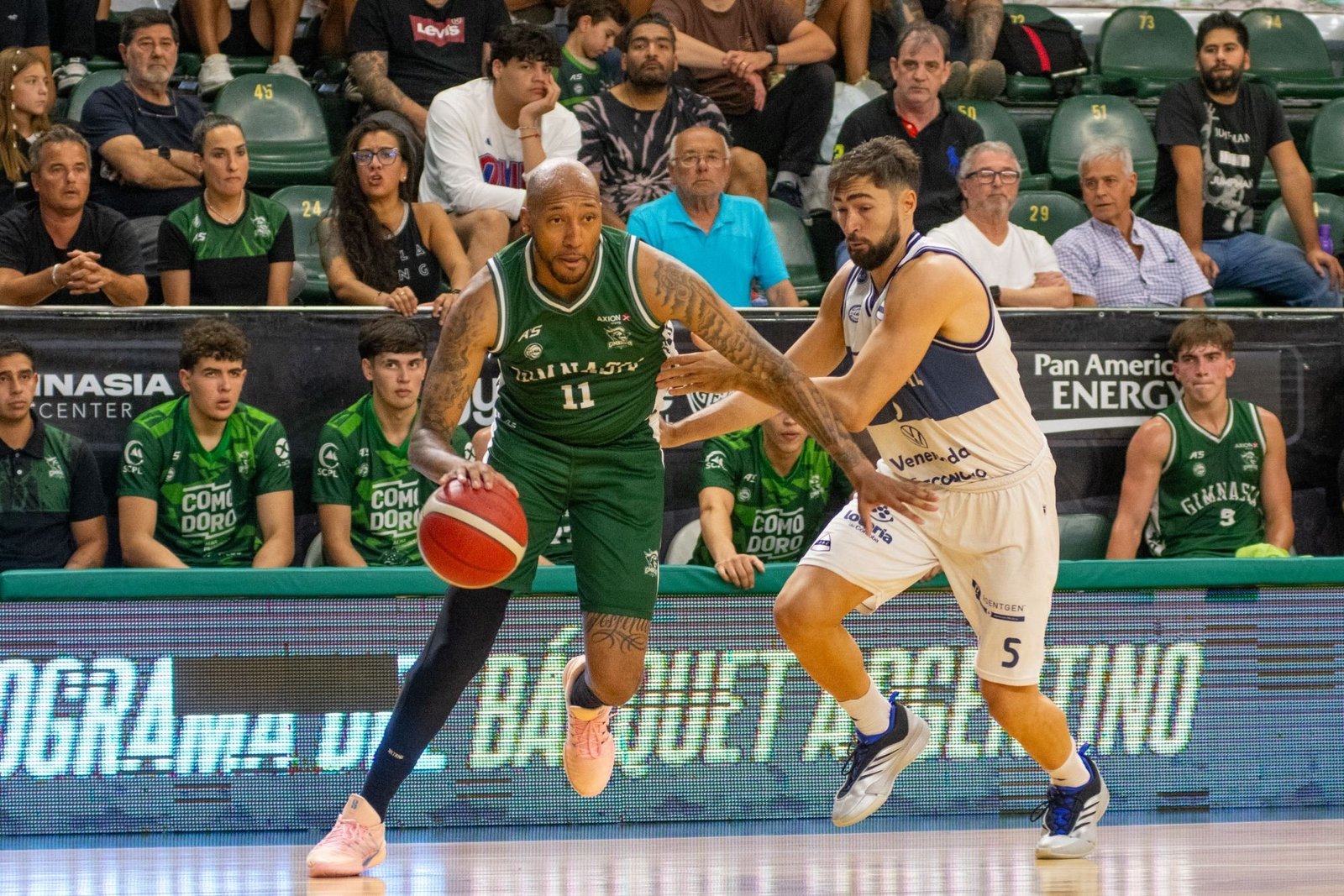 Gimnasia inicia los cuartos de final de local