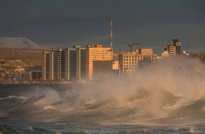 Este viernes se esperan marejadas con olas de más de cinco metros