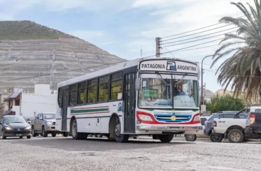 La Justicia frenó el cese del transporte y habrá colectivos en Comodoro