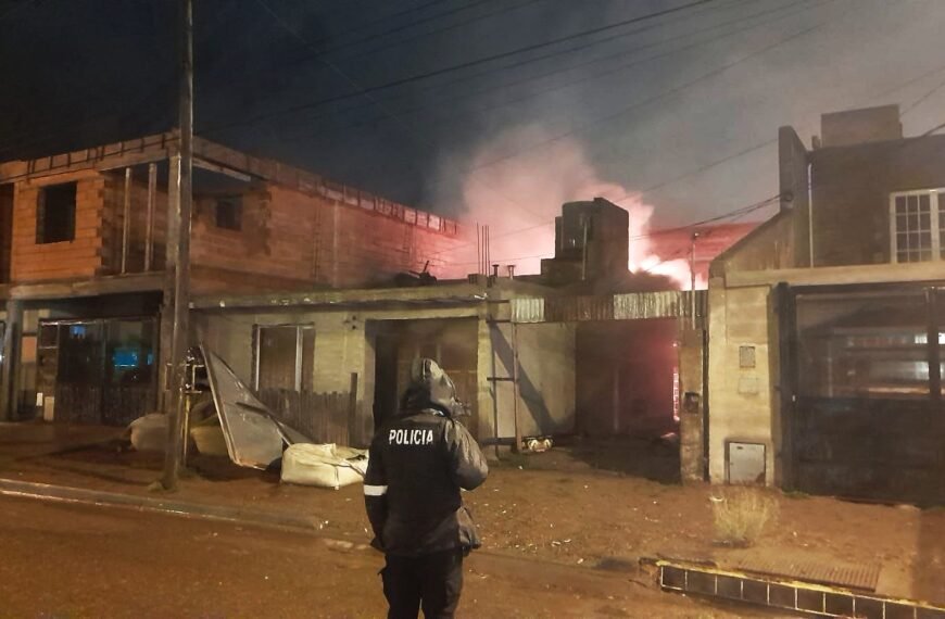 Una familia de barrio San Cayetano perdió todo en un incendio y acuden a la solidaridad