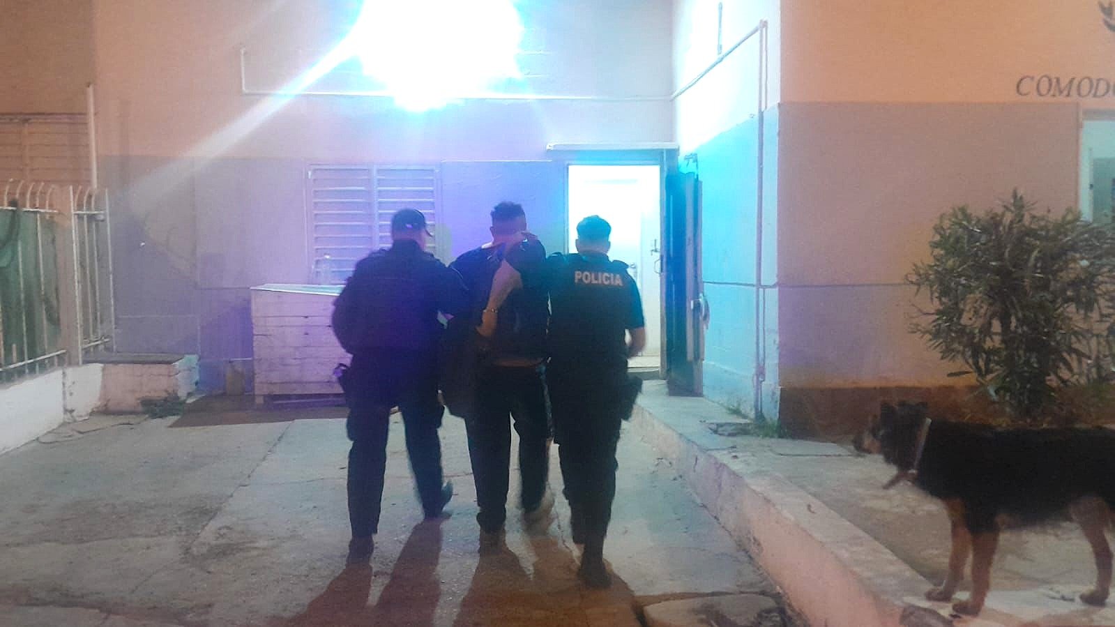 Alcoholizado chocó cuatro vehículos y terminó demorado