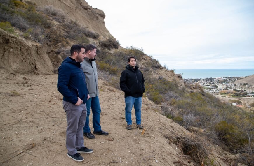 SRK últimos detalles del estudio geológico ejecutado en sectores afectados por el desplazamiento del cerro Hermitte