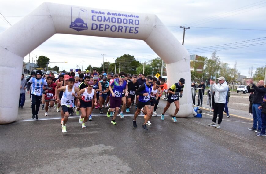 Licanqueo y Calderero vencieron en la Corrida 40º&hellip;