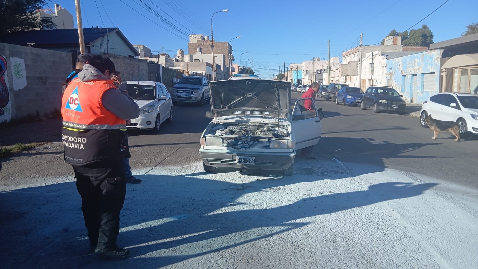 Se le incendió la camioneta y descubrieron que tenía la licencia de conducir vencida