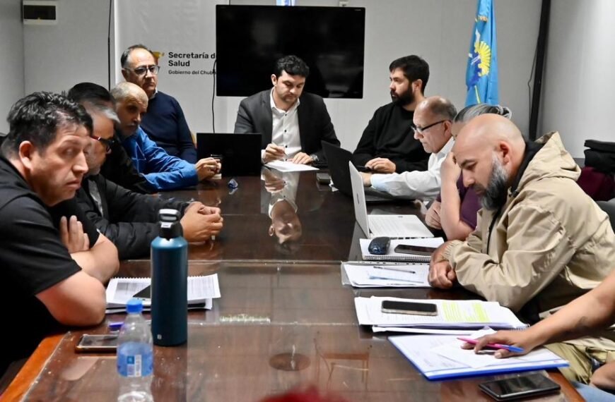Los trabajadores de la salud acordaron aumento salarial