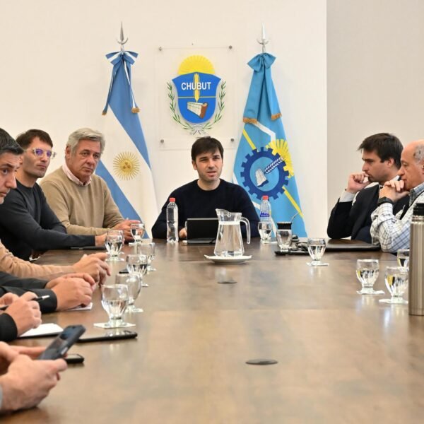 Torres convocó a todo el sector ganadero para profundizar la lucha contra la sarna ovina y defender la competitividad de Chubut