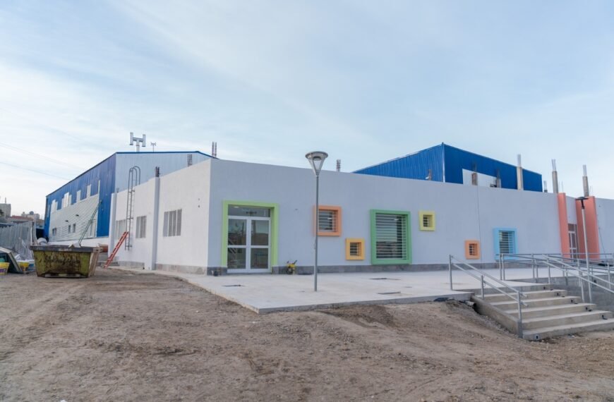El intendente recorrió la obra de ampliación de la Escuela Municipal, próxima a su inauguración