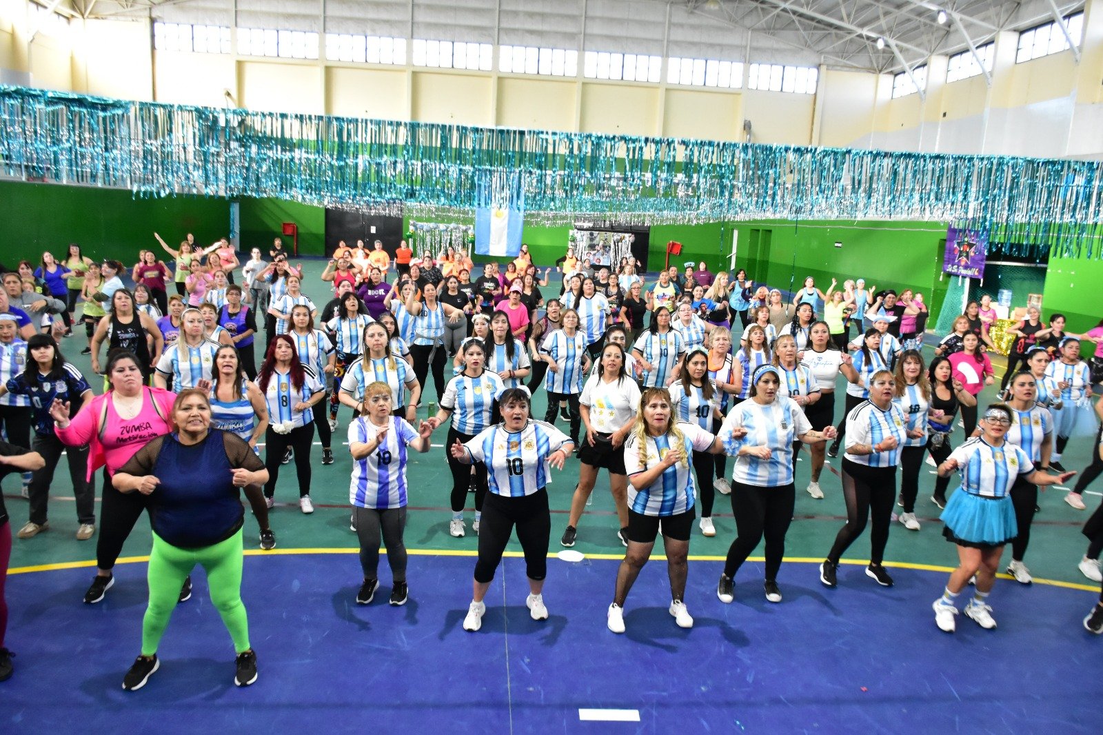 Zumba solidaria: Se hizo una master class a beneficio del Hospital Regional
