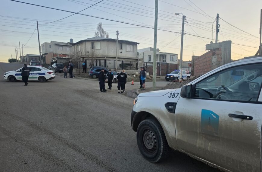 Colisión entre dos vehículos dejó una mujer con lesiones leves