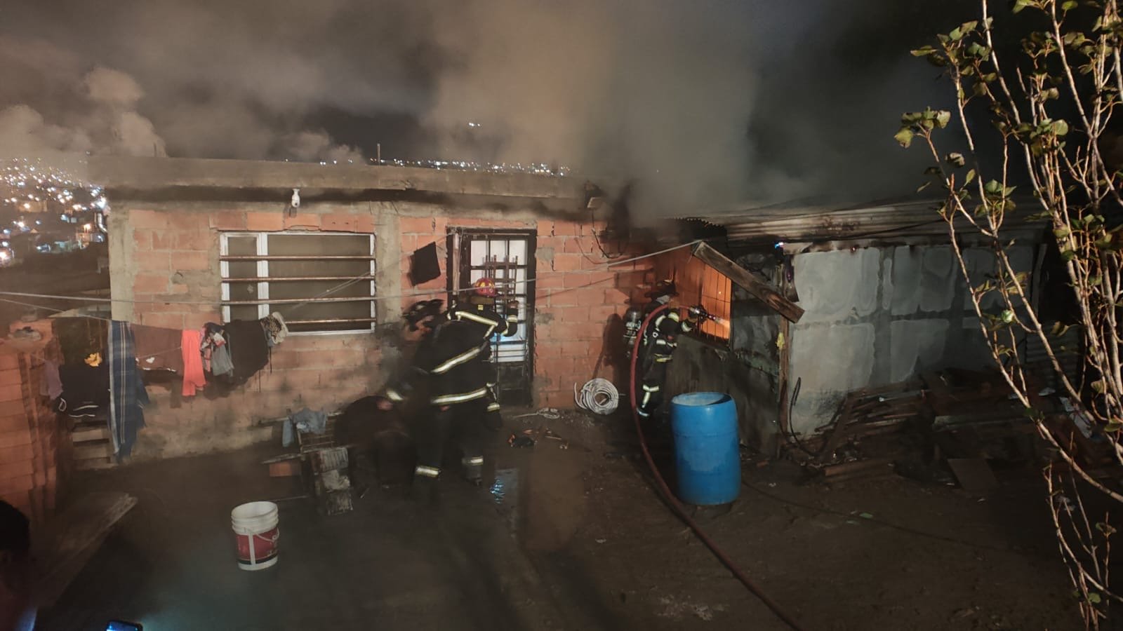 Investigan incendio en una vivienda del barrio San Martín y la propietaria sospecha de su expareja
