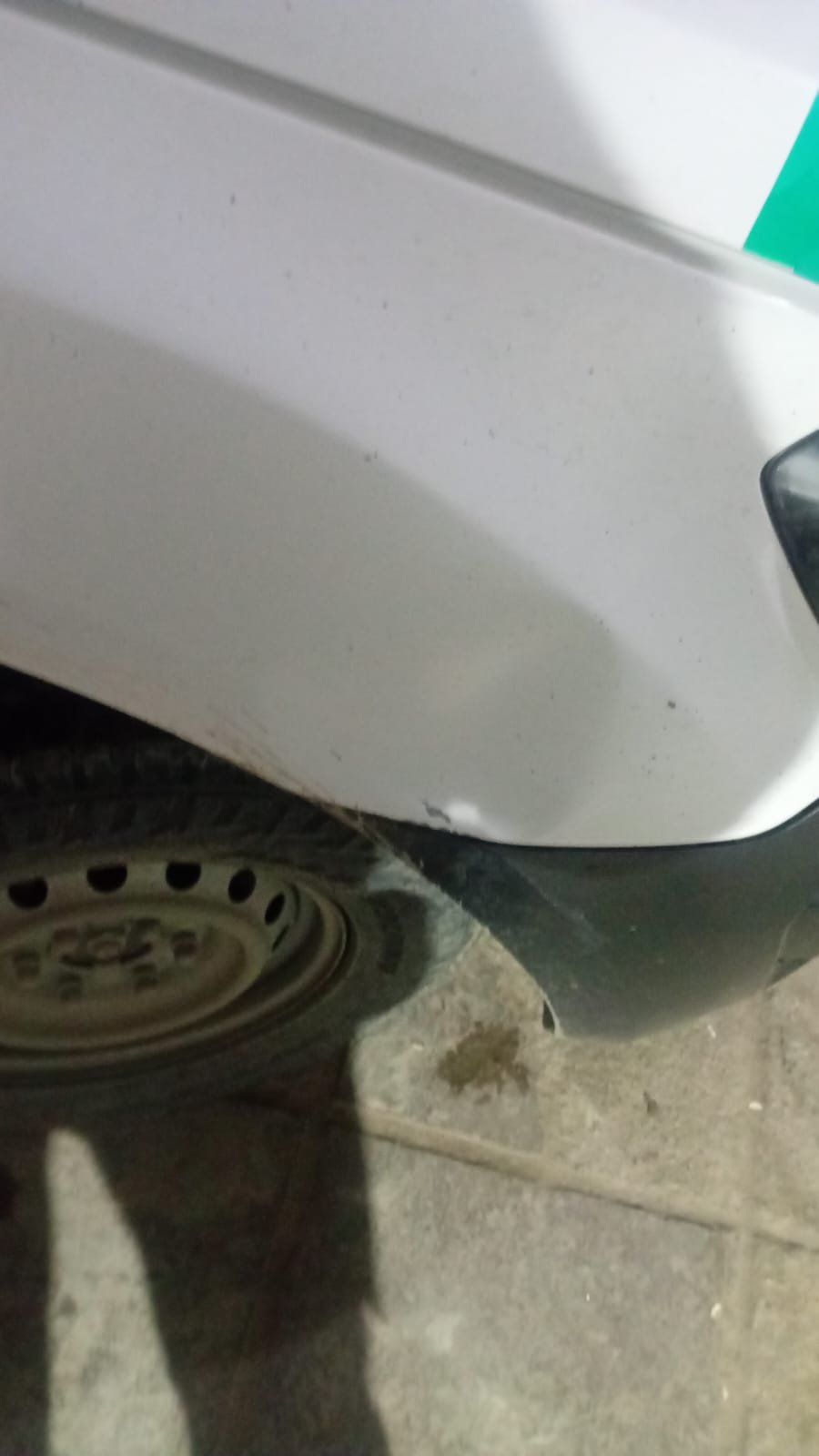 Detuvieron a un joven por dañar un móvil policial durante un operativo en barrio Pueyrredón