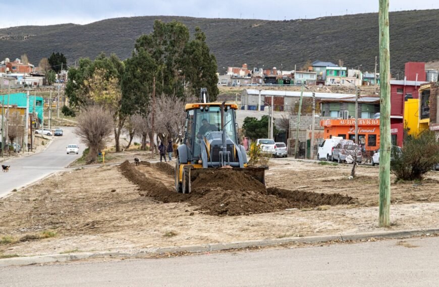 Avanza la construcción de un paseo peatonal en el barrio Máximo Abásolo
