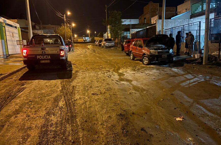 Investigan un incendio intencional de un vehículo en&hellip;