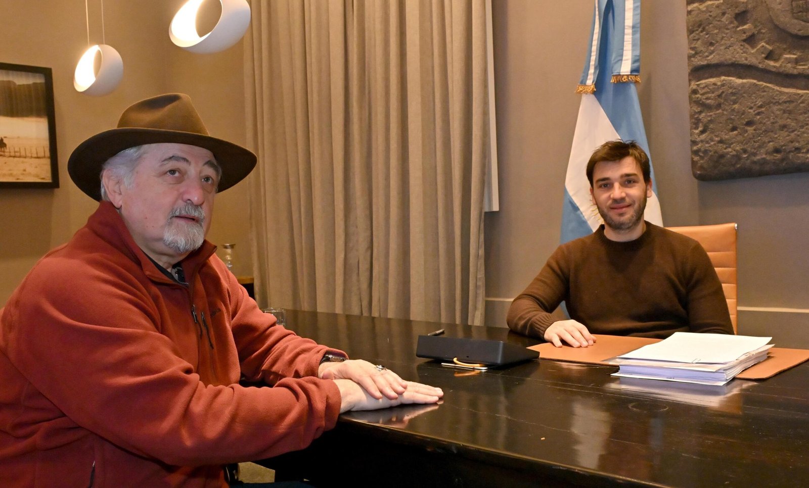 Othar y Torres acordaron más de 150 viviendas y 150 lotes con servicios para damnificados del cerro Hermitte