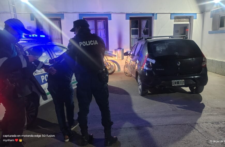 Demoraron a un hombre que intentó agredir a policías durante un control de tránsito en la Ruta 3