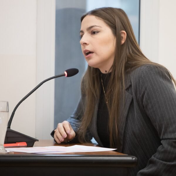 Ximena González: “Se embanderan con los jubilados y con la justicia social, pero cuando tuvieron la oportunidad de hacerlo decidieron no hacerlo”