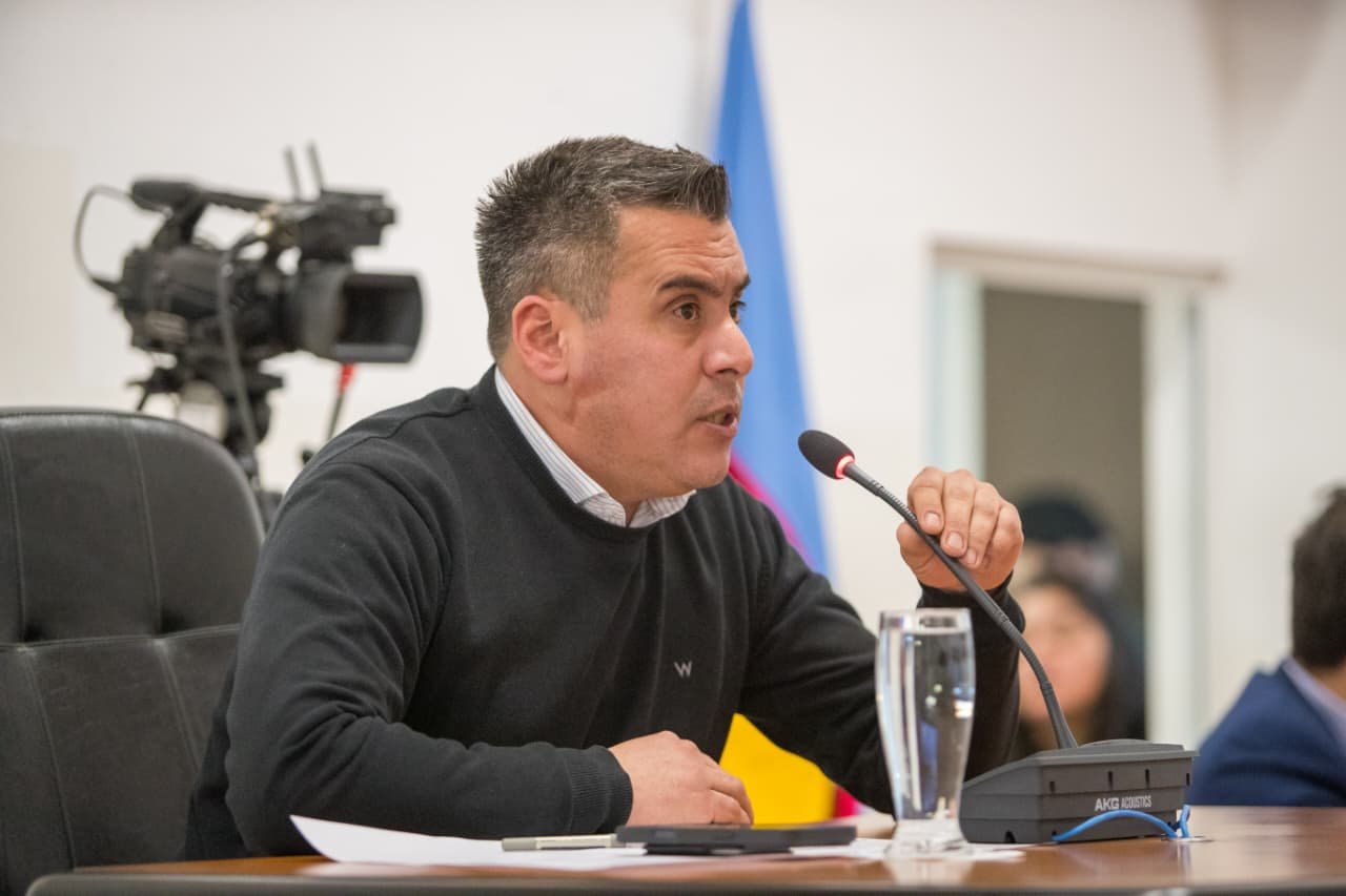 Panquilto defendió el desempate en la sesión: “No hubo nada ilegal, actué como establece la Carta Orgánica”