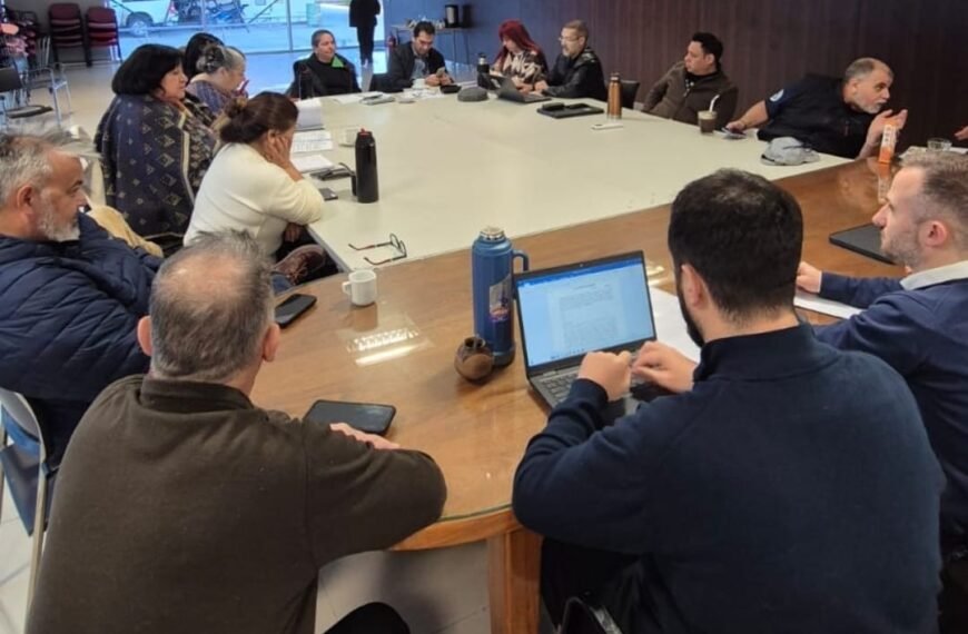Provincia alcanzó un nuevo acuerdo salarial con los gremios de Salud