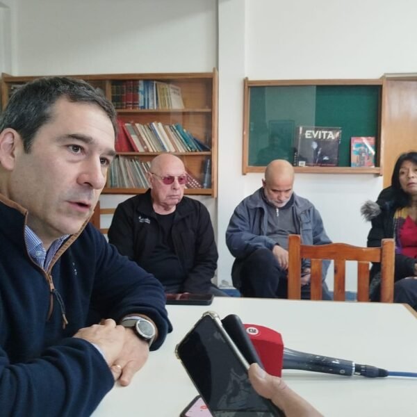 Luque se reunió con jubilados en Puerto Madryn por la crítica situación ante las deficiencias en PAMI y Prosate