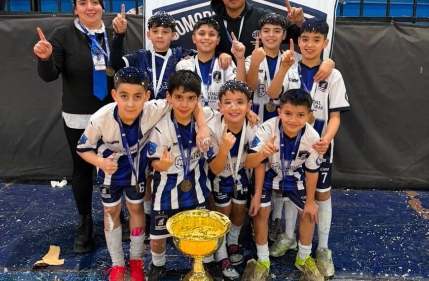 El Lobito, campeón nacional C9 en Santa Cruz