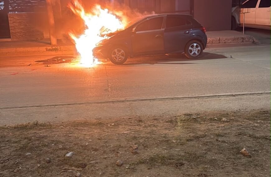 Manejaba con 2,11 g/l de alcohol e incendió su vehículo tras chocar con otro que estaba estacionado