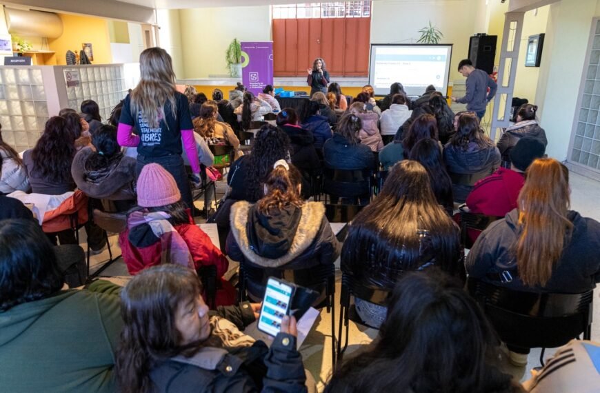 Con una capacitación en nutrición, se concretó una nueva jornada del programa Nutriendo Futuro