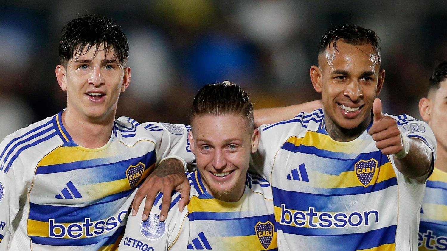 Boca goleó en Paraguay y avanzó a cuartos de final
