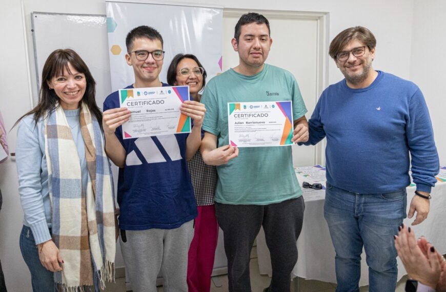 Personas con discapacidad recibieron su certificación en Buenas…