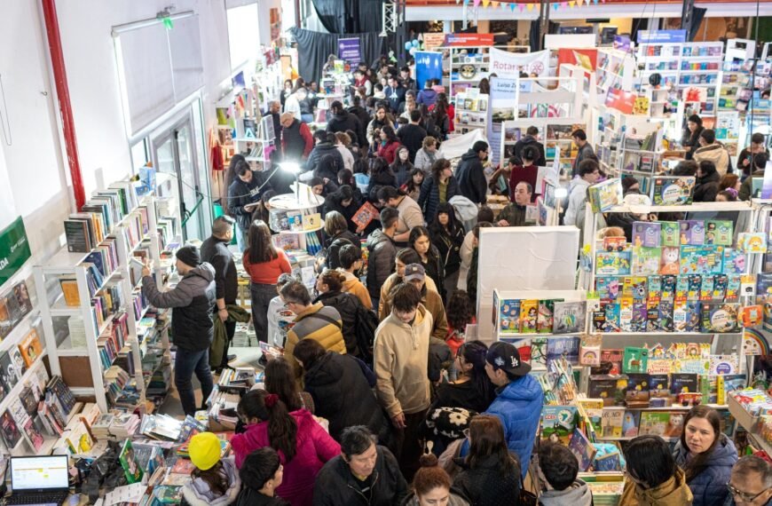 La Feria del Libro ya convocó a más&hellip;
