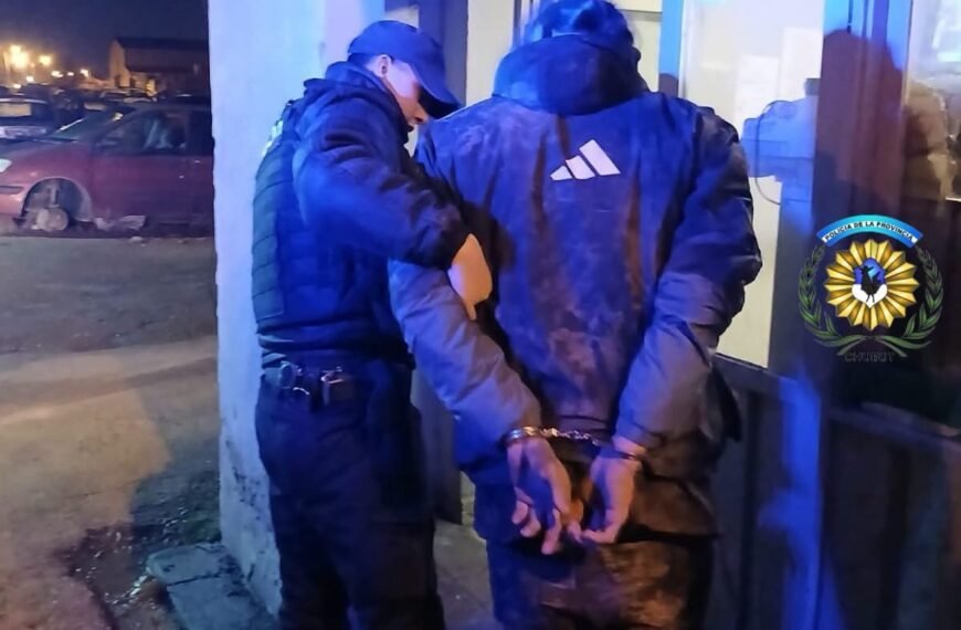 Amenazó de muerte a un vecino e intentó…