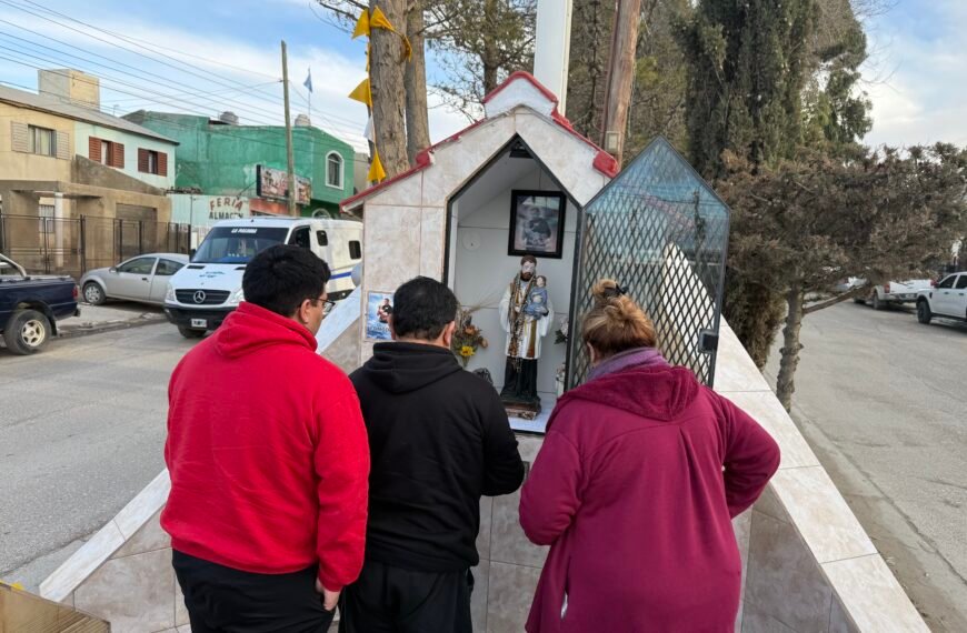 San Cayetano convoca a cientos de fieles en Comodoro: “Es un día de fiesta y esperanza para quienes más lo necesitan”